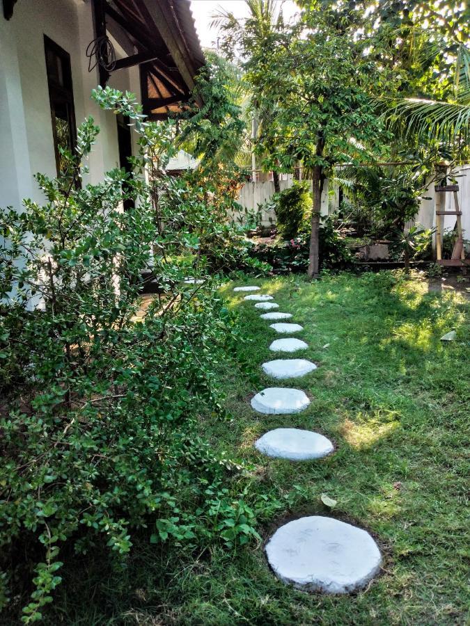 Gili Moonlight Retreat Villa Gili Islands Exterior photo