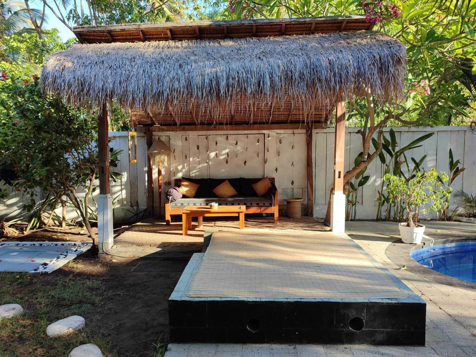 Gili Moonlight Retreat Villa Gili Islands Exterior photo